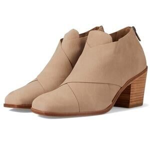 Eileen Fisher Ember Bootie Size 11
$265